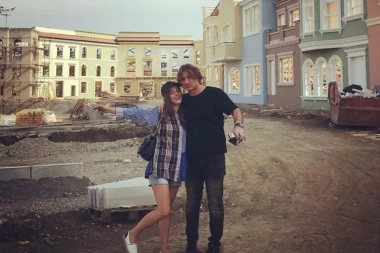 OVAKO IZGLEDA ZADRUGA 2: Željkova ćerka došla iz Amerike pa OTKRILA SVE!