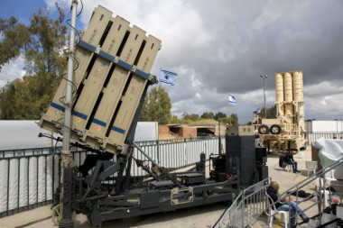 IZRAEL RAKETIRAO JUŽNU SIRIJU: Dve rakete ispaljene prema vojnom položaju