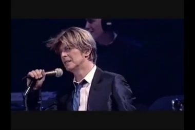 Prvi Bouvijev snimak pronađen u korpi za hleb, a na aukciji će biti ponuđen za 10.000 funti!