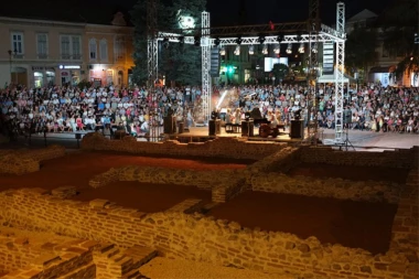 "Maestre" otvorile rekonstruisan Žitni trg
