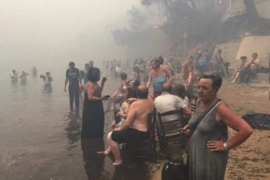 TRAGEDIJA KOJA OSTAVLJA DUBOKE TRAGOVE: Psihološka pomoć žrtvama požara u Grčkoj!