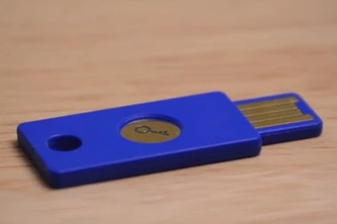 Ključevima za višefaktorsku autentifikaciju protiv PHISHING NAPADA!