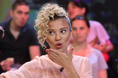 (VIDEO) Sloba više nije u publici na Kijinim nastupima, EVO KO GA JE ZAMENIO!