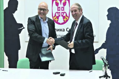 Vukosavljević: Ako ne zaštitimo ćirilicu, za dve decenije je neće biti