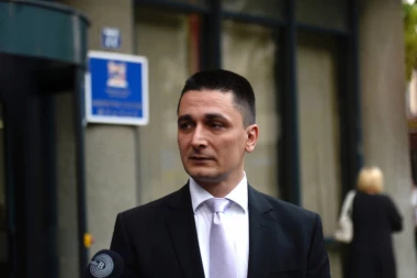 Pobuna u DS protiv Đilasovog i Boškovog programa se nastavlja!