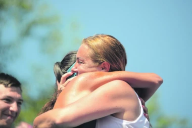 Suze radosnice CARICE OLGE