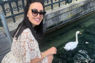 Bivšoj misici koja se bori sa rakom postavili SKANDALOZNO PITANJE, Rada Manojlović stala u njenu odbranu