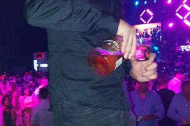 MILJKOVIĆ POTROŠIO ZA NOĆ 3.000 EVRA, A onda slao Miljani poruke!