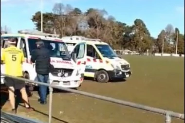 TRAGEDIJA NA TERENU: Mladi fudbaler preminuo na utakmici!