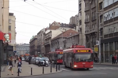 Počela rekonstrukcija autobuskih stajališta: Od sada ćete samo OVAKO moći da uđete ili izađete iz gradskog prevoza