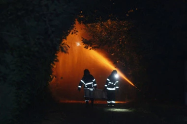 OGROMAN POŽAR NA ZAKINTOSU: Vetar napravio haos