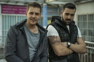 HRVATICE LUDE ZA  BIKOVIĆEM I BAĆOM! Ekipa JUŽNOG VETRA u Puli potpuno osvojila fanove!