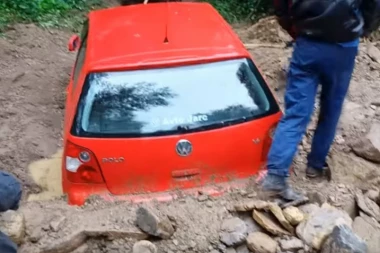 (VIDEO) NEVREME OPUSTOŠILO VRANJE: Meštani ne pamte ovakav POTOP