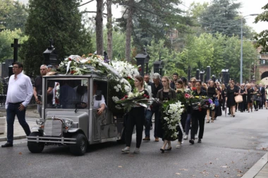AKO UHVATE UBICU, MI ĆEMO GA BRANITI: Potresan govor na sahrani ubijenog advokata
