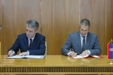 STEFANOVIĆ POTPISAO 7 KLJUČNIH SPORAZUMA SA CRNOM GOROM!