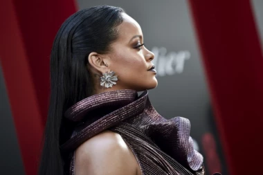 Hitno hospitalizovana: Povređena pop zvezda Rijana!