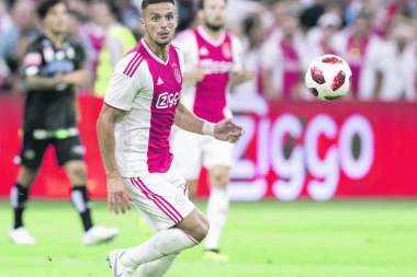 (VIDEO) TADIĆ ZA POBEDU: Srbin ponovo strelac za Ajaks!