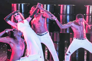 Seve snimila sado-mazo scene sa crncima!