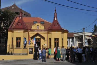 U MLADENOVCU POSLE 10 GODINA PONOVO RADI MUZEJ!