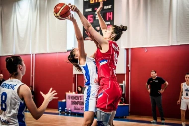 (VIDEO) STRAH I TREPET U REKETU: Juniorka Srbije blokadom oduševila planetu!