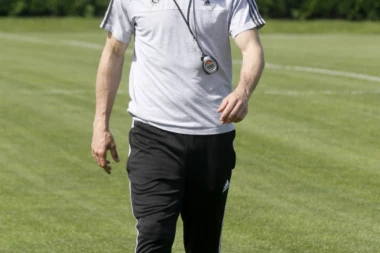 UMALO MAKLJAŽA GROBARA I DELIJE: Jedva izbengut fizički sukob Lazetića i Đorđevića!