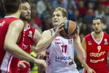 Pešić doveo "zvezdaša": Blažič godinu dana u Barseloni