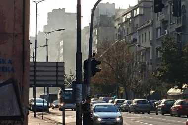 Blokiran Bulevar despota Stefana: Sudar napravio haos!