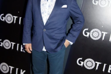 PRODAVAO SA MAJKOM PAPRIKE NA PIJACI: Ovako je Halid Muslimović počeo da zarađuje prvi dinar!