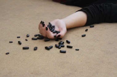 VLADA STAJE NA PUT NARKOMANIJI: U borbu protiv droge kreće trista stručnjaka