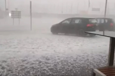 HITNO UPOZORENJE RHMZ: Delovi Srbije biće pod vodom