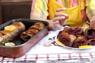 (VIDEO) Probajte slasne BAKLAVE SA ŠLJIVAMA!
