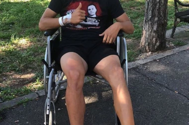 MALER: Zvezdin mladi štoper morao na operaciju!