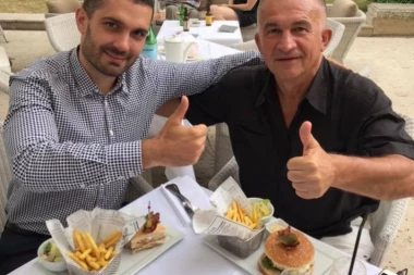 (VIDEO) POMAHNITALI VIŠEKRUNA: Prihvatićemo i Pavelića samo da je protiv Vučića