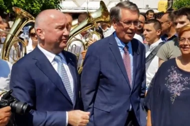 (VIDEO) ČEPURIN I POPOVIĆ OTVORILI SABOR U GUČI!