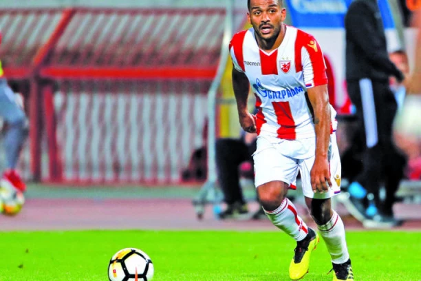 U ZVEZDI SE NIJE SNAŠAO: Lorenco Ebisilio pred transferom!