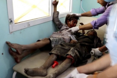 RAKETNI NAPAD U JEMENU: Najmanje 17 ljudi poginulo, ranjeno više desetina!
