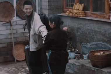 (VIDEO) DIRLJIVA PRIČA O NASTAJANJU VOJNE VELESILE: Kinezi na holivudski način prikazali vojnika!