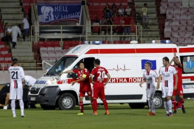 NA STADIONU MUK: Golman Radničkog hitno prevežen u bolnicu!