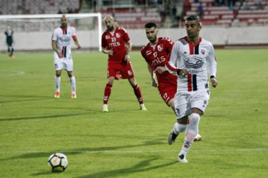 Domaćini sigurni, Mladost do bodova posle preokreta!