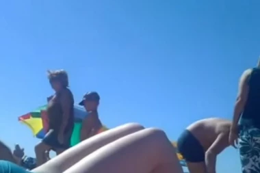 (HIT VIDEO) RUS MUVAO ZGODNE SRPKINJE NA PLAŽI, pa ga žena išamarala pred svima