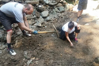 VELIKO ARHEOLOŠKO OTKRIĆE U SRBIJI: Pronađena najveća kuća iz ranog neolita u opštini Odžaci!