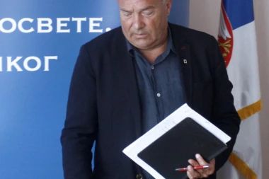 ŠARČEVIĆU, DAJ DOKAZE ILI OSTAVKU! Ministar Pinokio i dalje ćuti kao zaliven