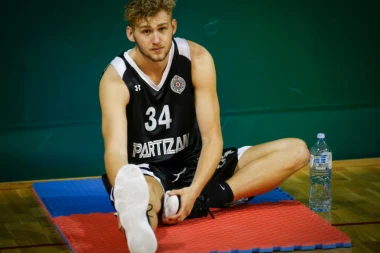 Crno-bele muke: Povredio se Lendejl!