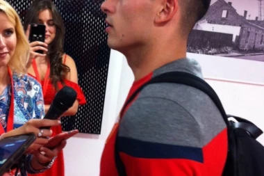 RADONJIĆ IGRAO POD INJEKCIJAMA: Trpeo bol, stisnuo zube, pa zabio gol!