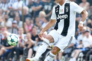 (VIDEO) ITALIJA NA NOGAMA: Ronaldo eksplodirao!