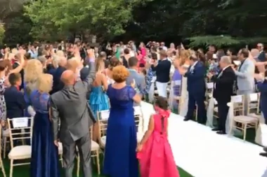 Sujeveran?! Karićev sin na svadbu došao u ČUDNOM IZDANJU I ŠOKIRAO SVE GOSTE!