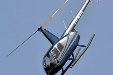 STRAŠNA NESREĆA U RUSIJI: Helikopter se zakucao u dalekovod, pa pao u reku - DVOJE STRADALIH!