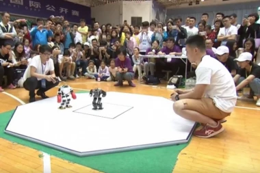 (VIDEO) U Kini sve popularnije BORBE ROBOTA?!