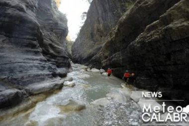 BUJICA ODNELA 8 ŽIVOTA U ITALIJI: Klisura potopljena