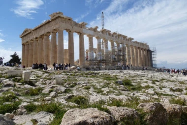 Grčka uskoro otvara vrata za turiste!